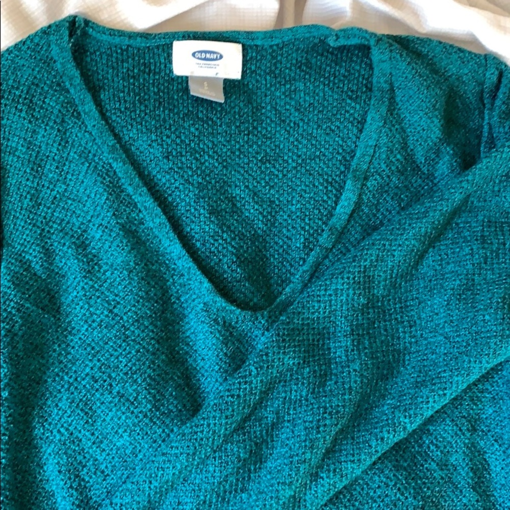 long sleeve v neck sweater